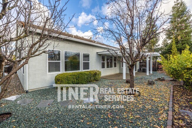 Building Photo - 3152 Overton Way