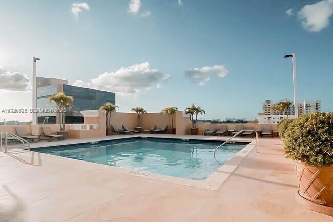 Building Photo - 117 NW 42nd Ave