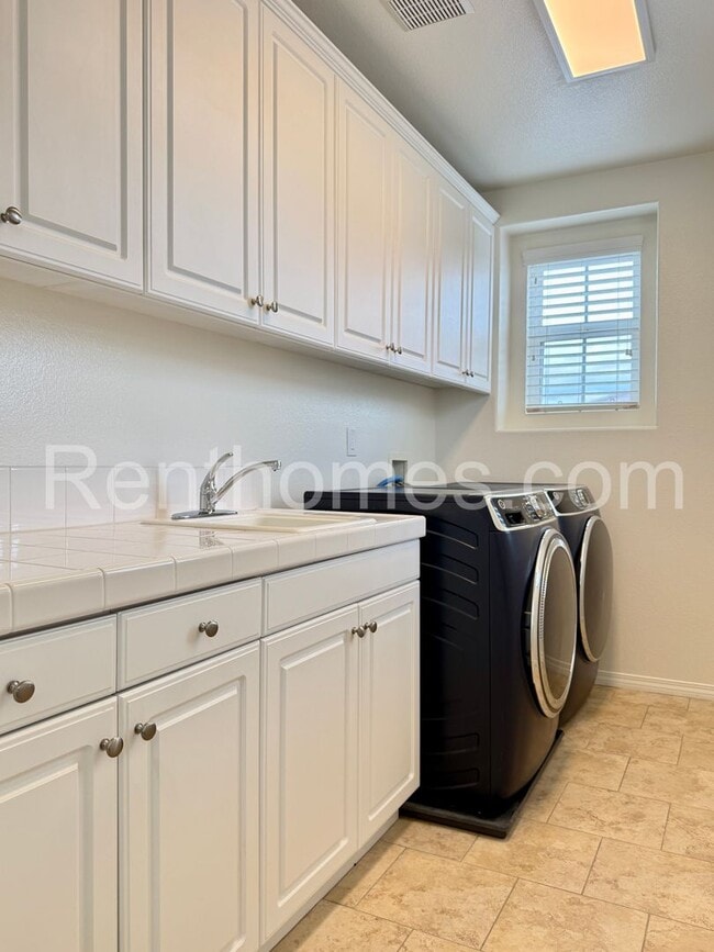 Building Photo - 13470 Moonflower Meadows Trail