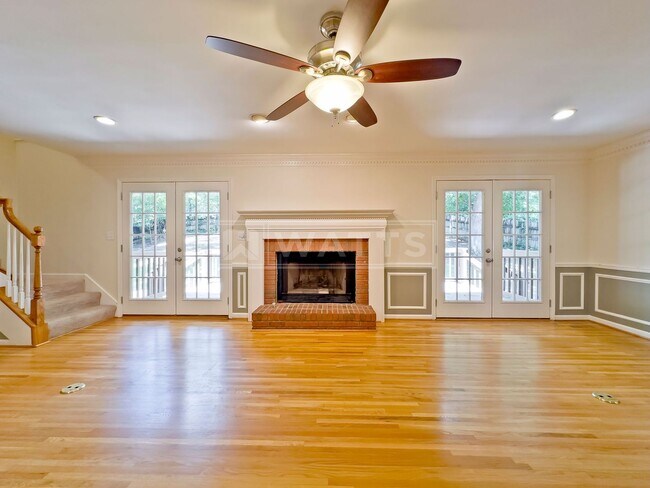 Building Photo - 4 Bedroom, 4.5 Bath Home in Heart of Hoover