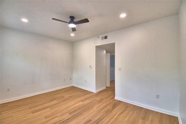 Building Photo - 660 Celebration Ave