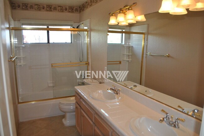 Building Photo - 5325 Thunder Ridge Cir