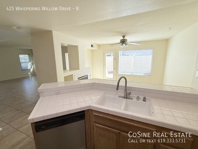 Building Photo - 425 Whispering Willow Dr