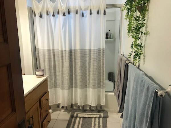 Building Photo - 274 Poplar St