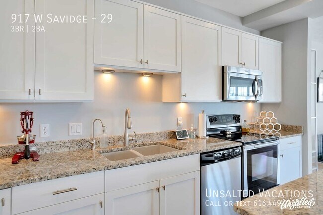 Building Photo - Spring Lake Condo w/ Lake Views