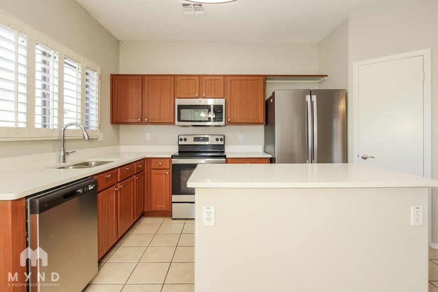 Building Photo - 18611 North 22nd St