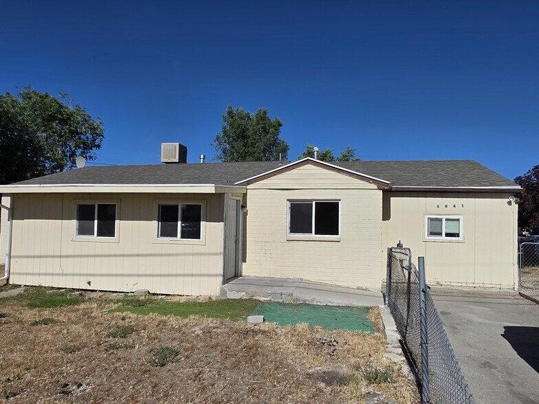 Building Photo - 5041 S 4420 W