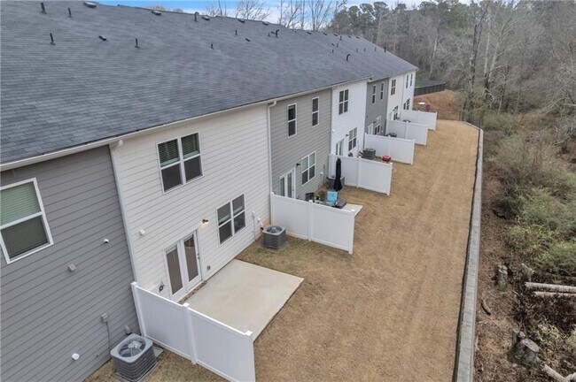 Building Photo - 1560 Gray Br Ct