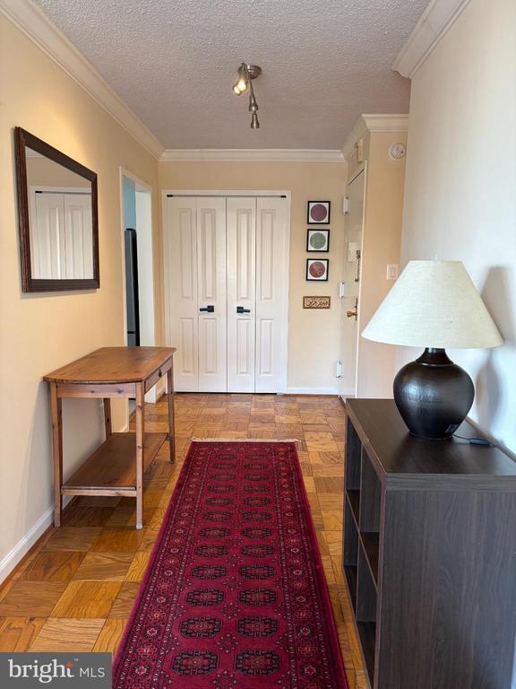 Building Photo - 5225 Pooks Hill Rd