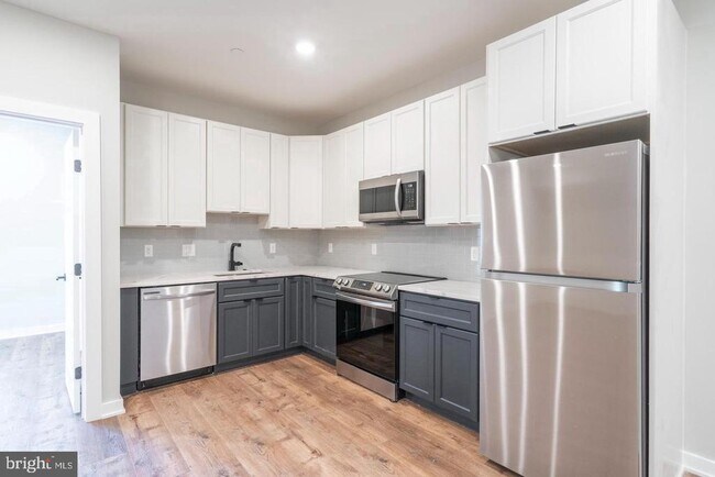 Building Photo - 3401 Hamilton St