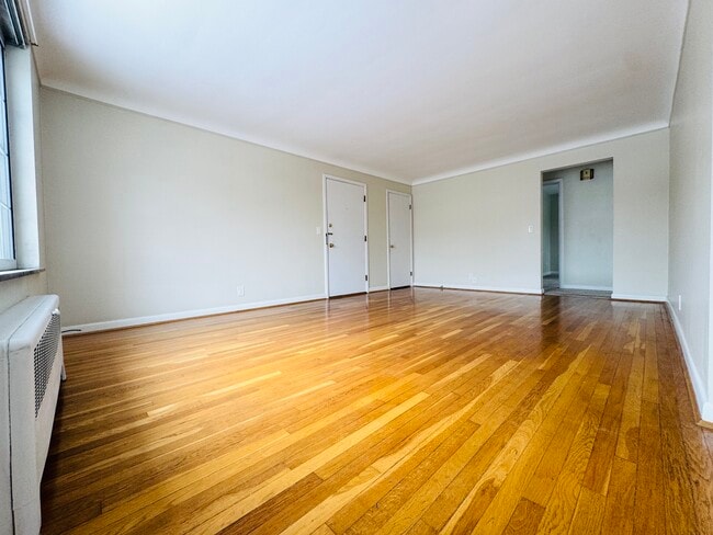 Living Room - 6101 Dryden Ave