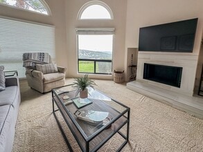 Building Photo - Tierrasanta Furnished Short-Term Rental