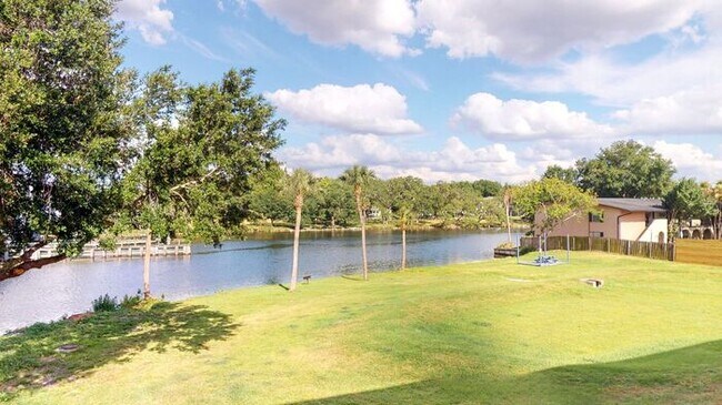 Building Photo - WAKE UP TO HILLSBOROUGH RIVER VIEWS IN THE HEART OF SEMINOLE HEIGHTS!