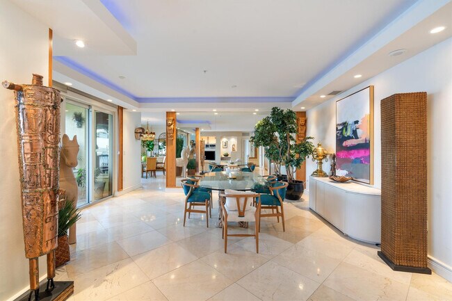 Building Photo - 209 N Birch Rd