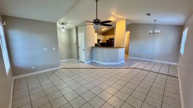 Building Photo - Beautifully Updated 3 Bedroom, 2 Bathroom Single-Level Home in Chandler (85225)!