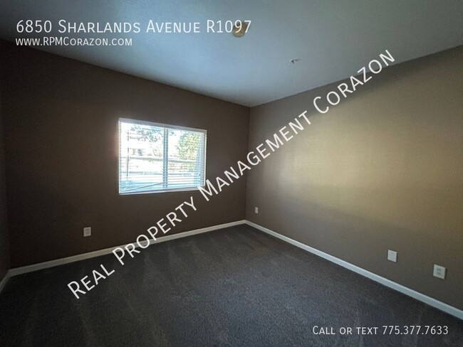 Building Photo - 2 Bed, 2 Full Bath Downstairs Condo For Re...