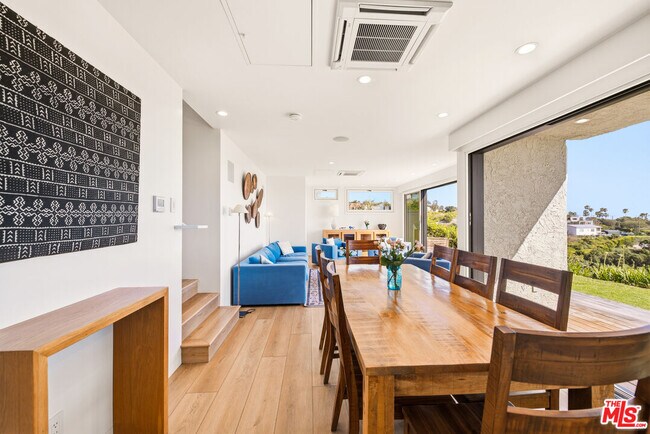 Building Photo - 6817 Seawatch Ln