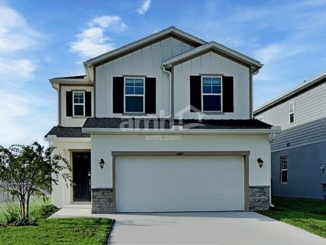 Building Photo - 6005 Sycamore Pl St