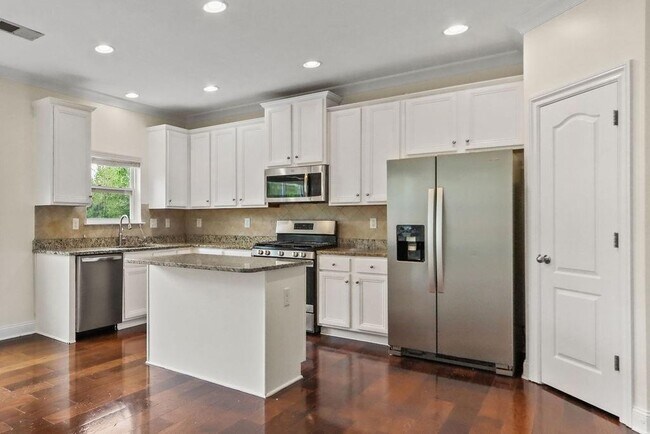 Building Photo - 1555 Buckskin Trail