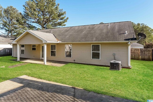 Building Photo - 15554 Brookstone Dr