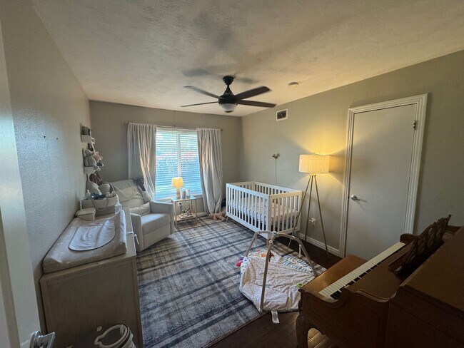 Building Photo - Beautifully Maintained Corner Lot Waco Home