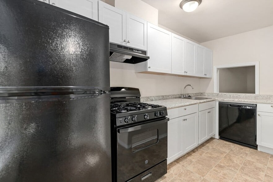 Primary Photo - Blue Ridge Crossing Apartments & Townhomes