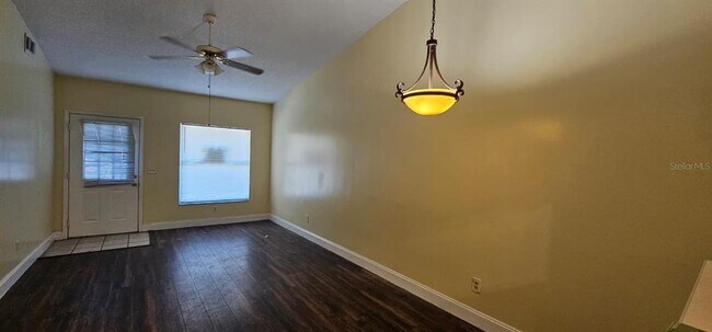 Building Photo - 3120 E Tower Ct