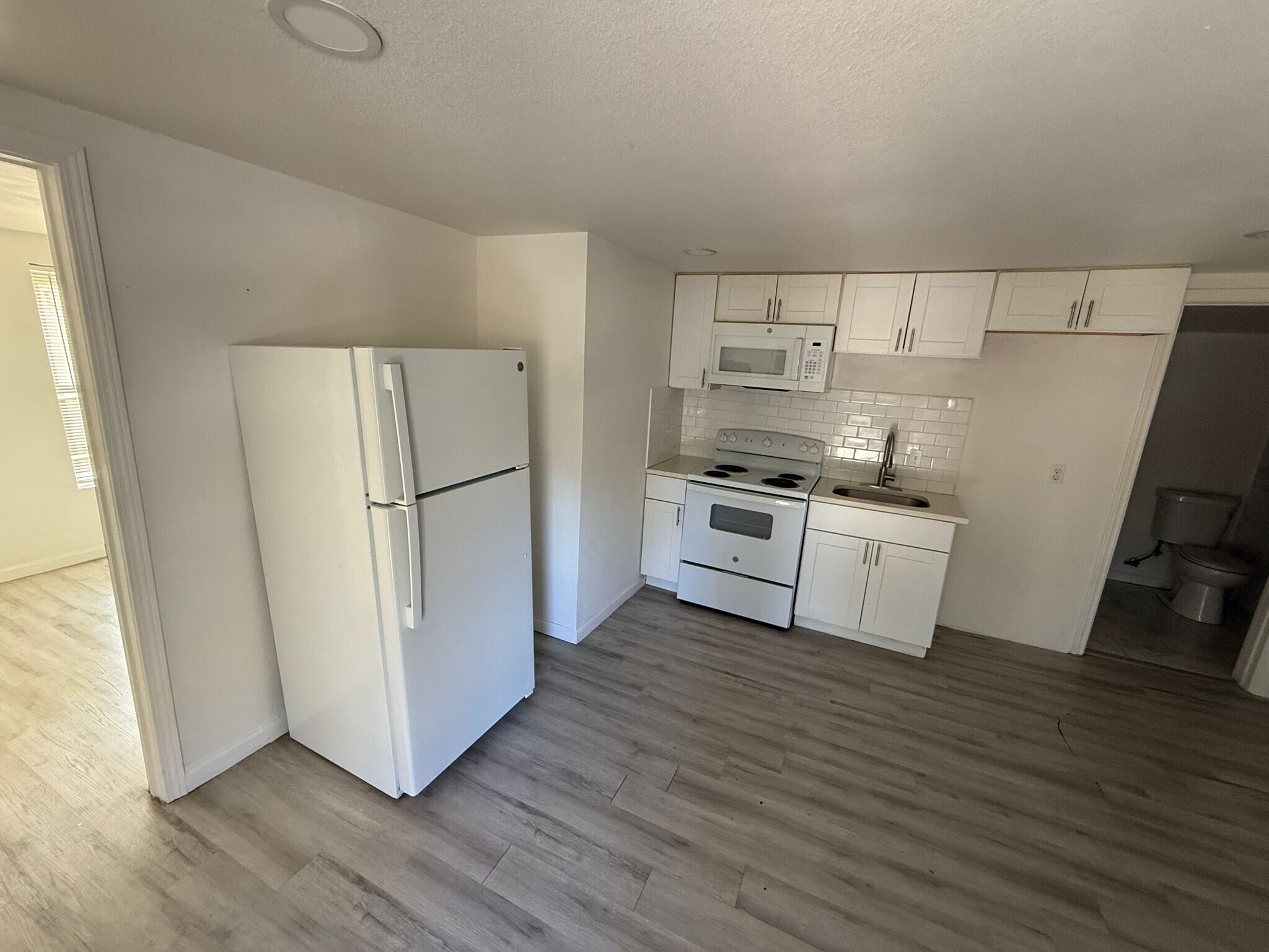 Building Photo - 300 M L King Dr