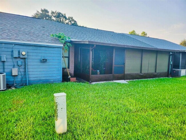 Building Photo - 2531 King Oak Cir