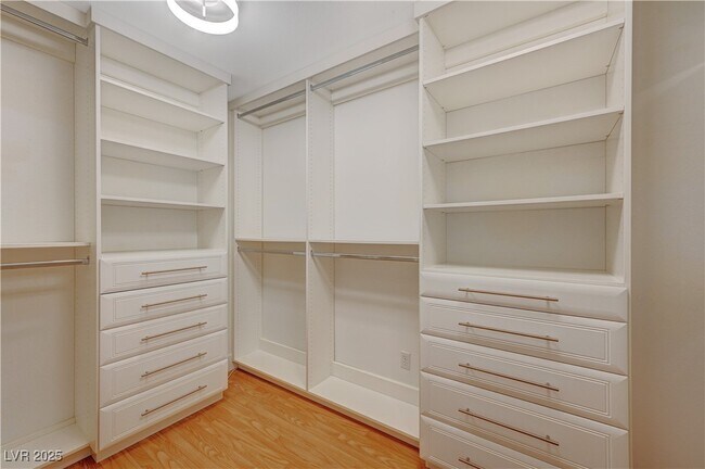 Building Photo - 5660 Winter Star Ct