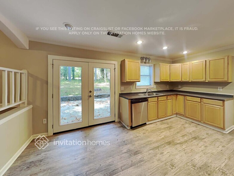 Building Photo - 2996 Fetlock Dr SW