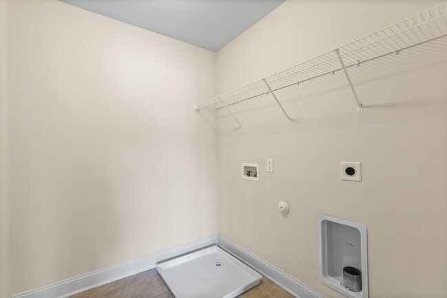 Building Photo - 304 Little Egret Ln