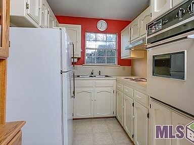 Building Photo - 225 LSU Avenue