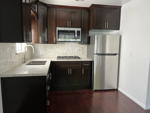 Building Photo - 1607 N Wilton Plz