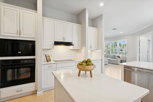 Building Photo - 6131 Wilbur Way