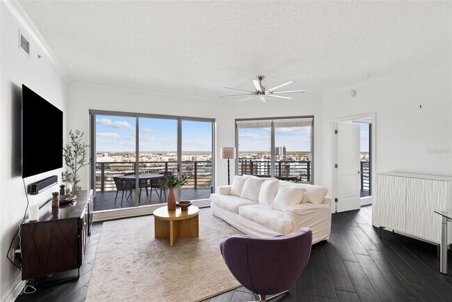 Building Photo - 1209 E Cumberland Ave