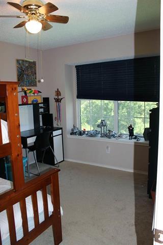Building Photo - 2213 Ellis Dr