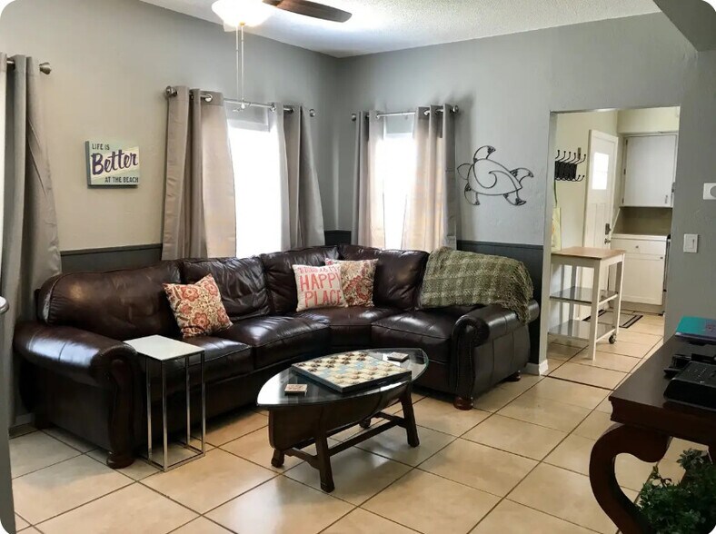 Building Photo - 313 Faulkner St