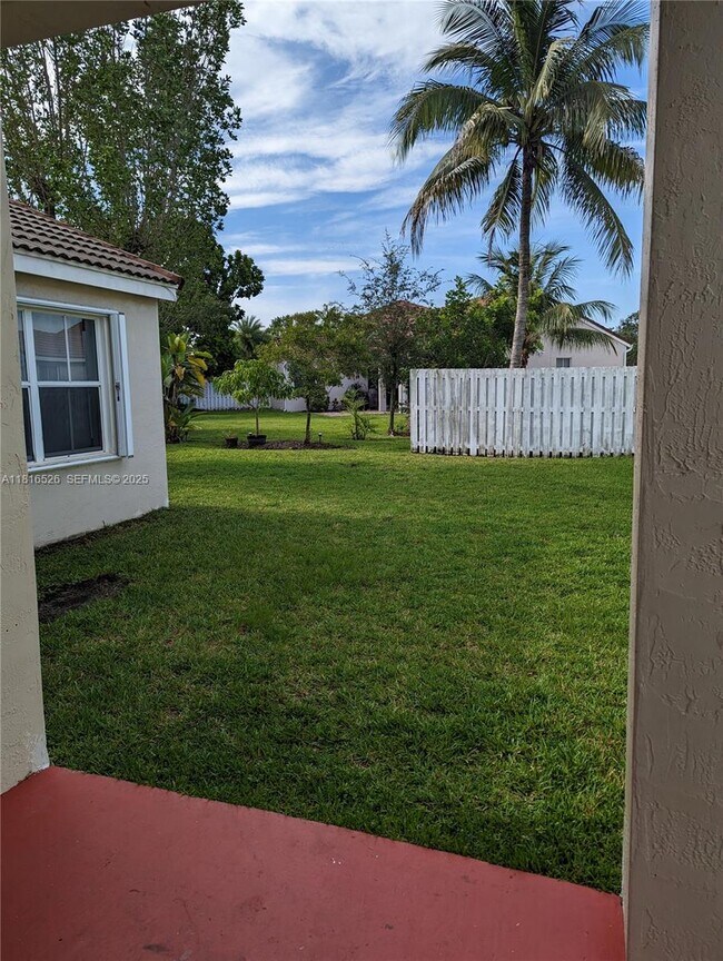 Building Photo - 876 Sand Creek Cir