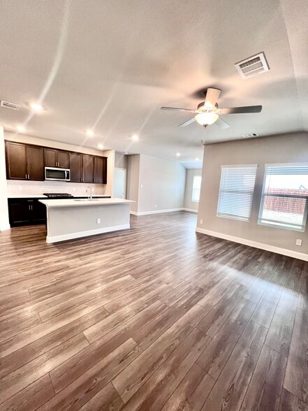 Building Photo - 2367 Aspen Hl Dr