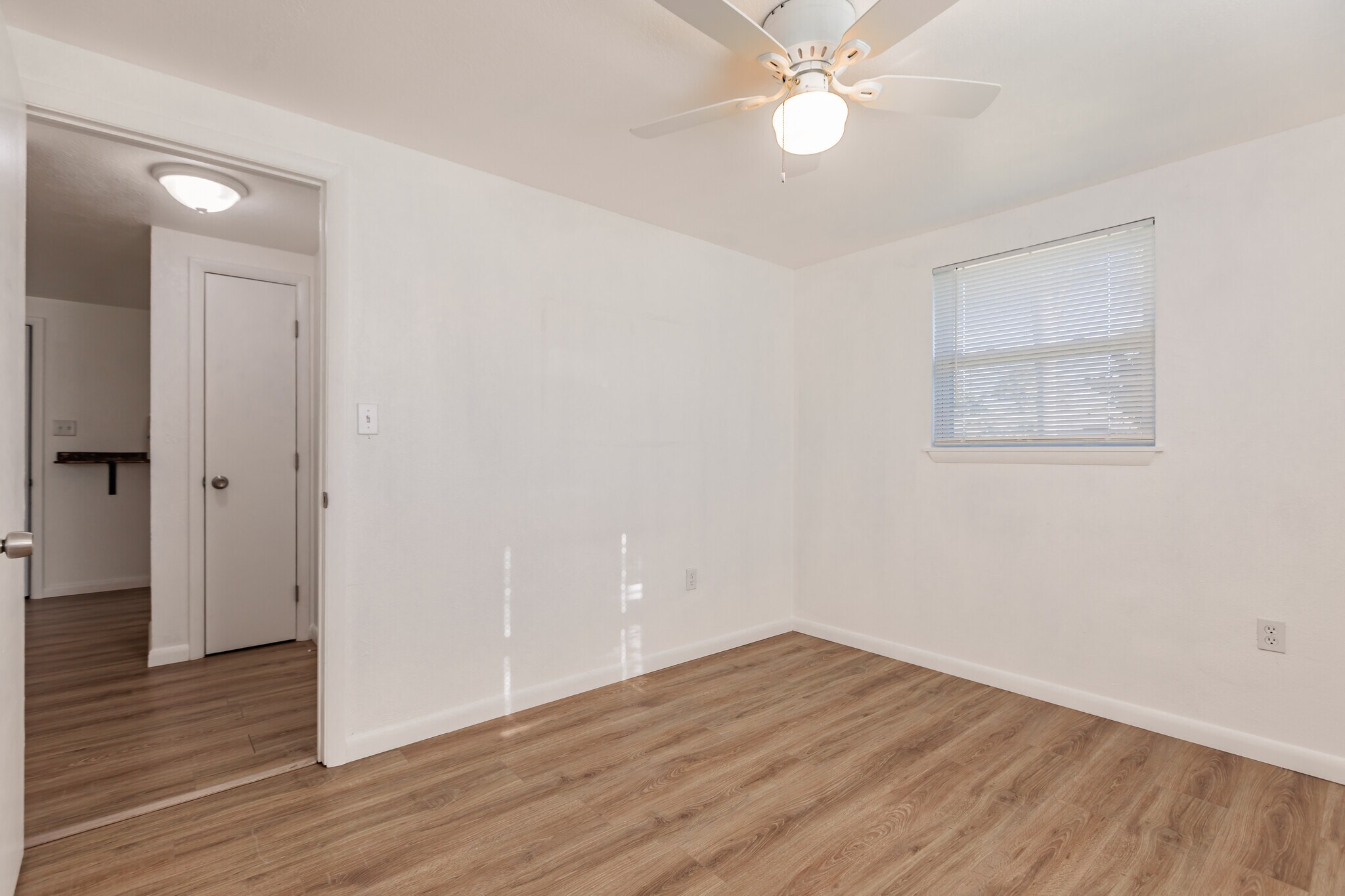 Building Photo - 1611 Florence Ave