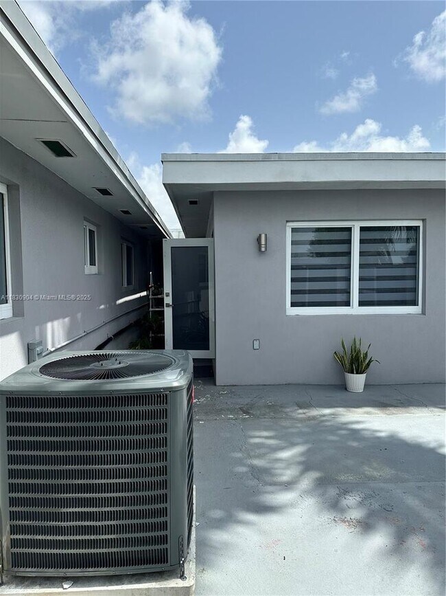 Building Photo - 11631 SW 179th Terrace
