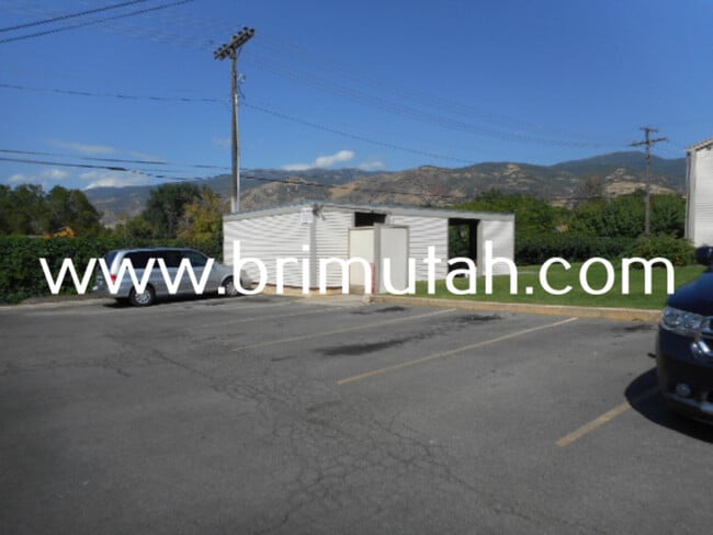 Building Photo - 292 100 E