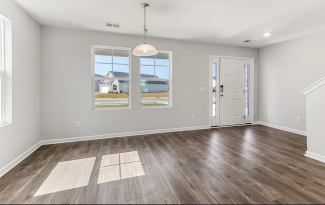 Building Photo - 106 Monarchos St