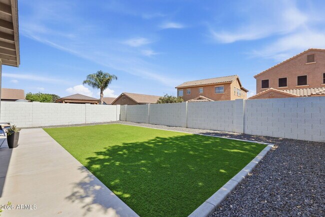 Building Photo - 1630 W Paisley Dr