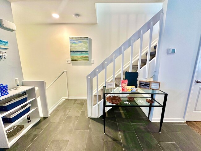 Building Photo - 612 E Brigantine Ave