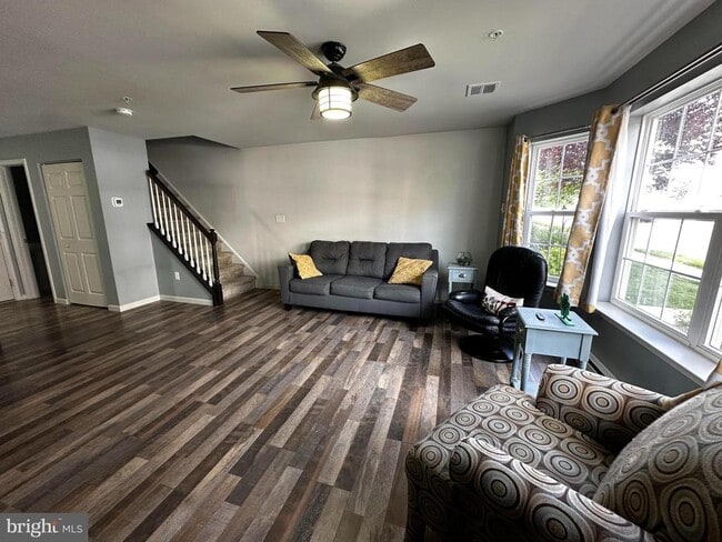 Building Photo - 3073 Goshen Dr