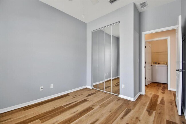Building Photo - 33 Summerwind Cir