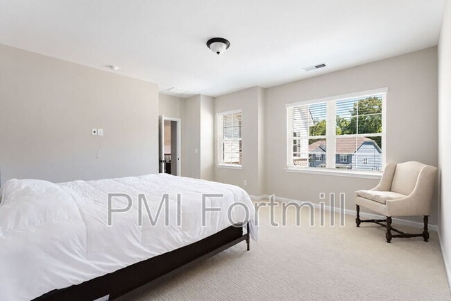 Building Photo - 3138 Montreaux Valley Dr
