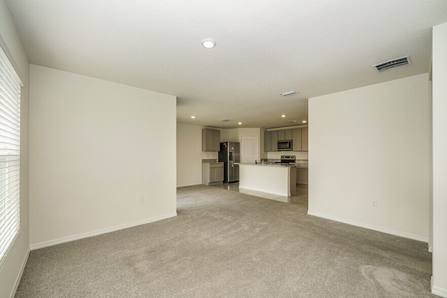 Building Photo - 796 SE 66th Terrace